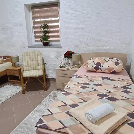 Apartment Prenociste Dubravka
