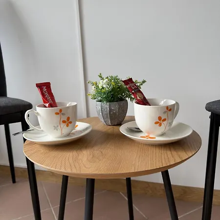 Prenociste Dubravka ليفنو