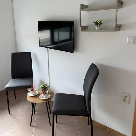 شقة Prenociste Dubravka *