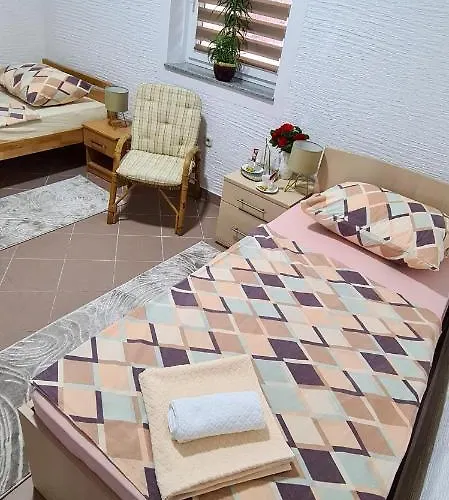 Prenociste Dubravka شقة ليفنو