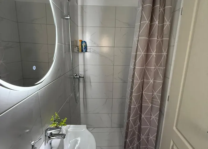 شقة Prenociste Dubravka ليفنو